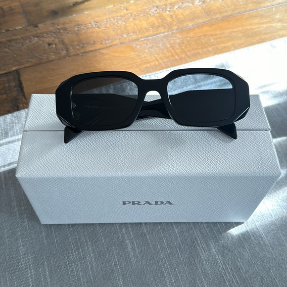 Prada PR 17WS Black - Picture 3 of 7